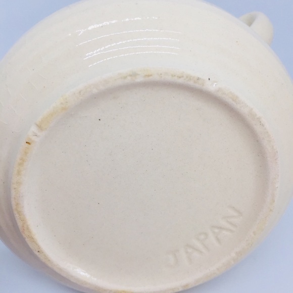 Set of 2 Vintage Style Stoneware Soup Kettle Mugs. - Picture 5 of 5